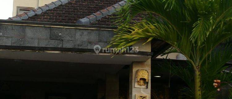 Rumah 2 Lantai Dengan Rooftop di Lingkungan Elit 1