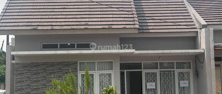 Rumah 1 Lantai Siap Huni Dalam Komplek Strategis di Limo Cinere 1