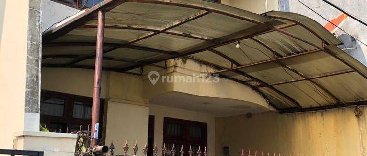 Rumah 2,5 Lantai Lokasi Strategis Dan Aman 1