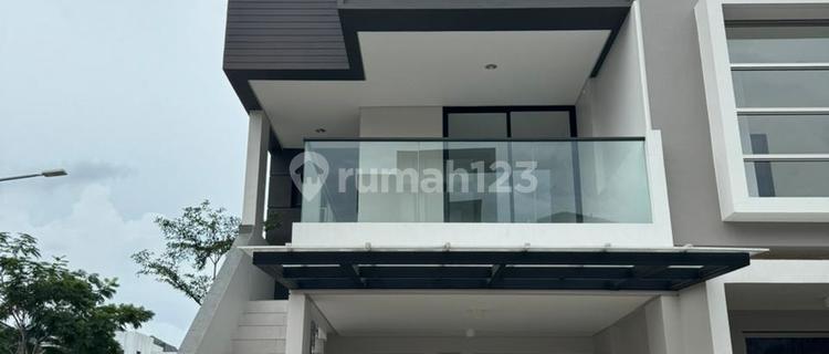 Disewakan Rumah Golf Island PIK Ukuran 5x15 3 Kamar harga 130Juta 1