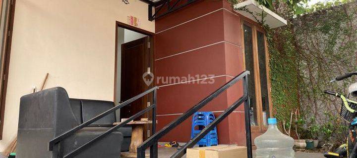 Rumah Bagus Siap Pakai 1 Lt di Semarang 1