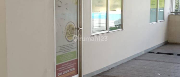 La.864 ph.369 Dijual Cepat Apt cosmo mansion residence diatas mall thamrin untuk usaha 1