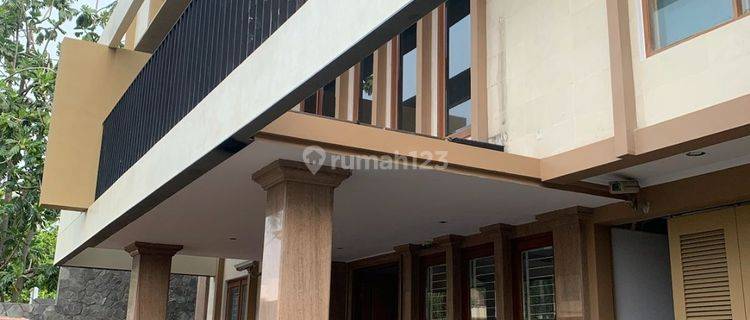 Di Jual Rumah Semi Furnish Mewah Di Taman Villa Meruya Kembangan.jakarta Barat 1