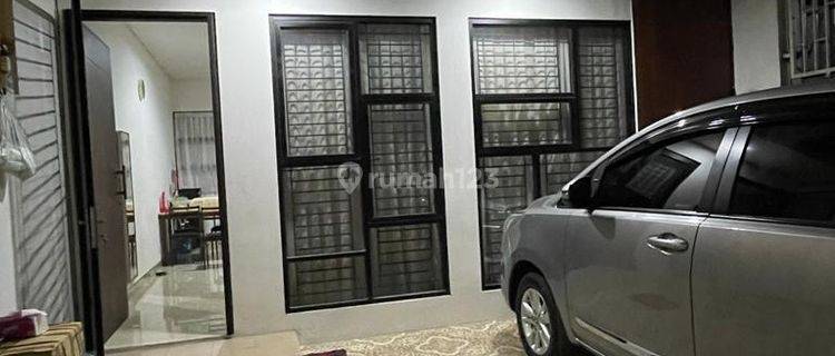 Rumah Minimalis Modern Di Kramat Sentiong, Jakarta Pusat 1