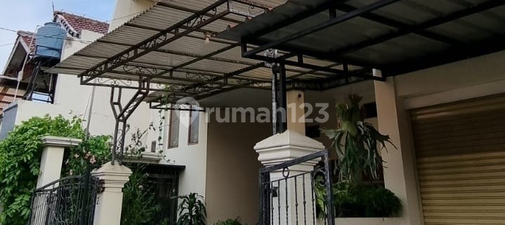 Nice House Good Location Furnished Ready to Live in Rawamangun 1