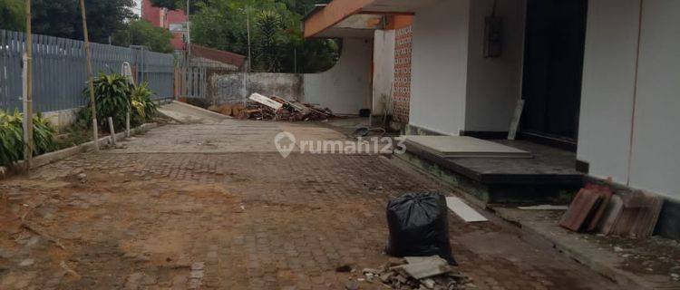 Rumah Pinggir Jalan Raya Di Rawamangun Cocok Untuk Kantor usaha 1