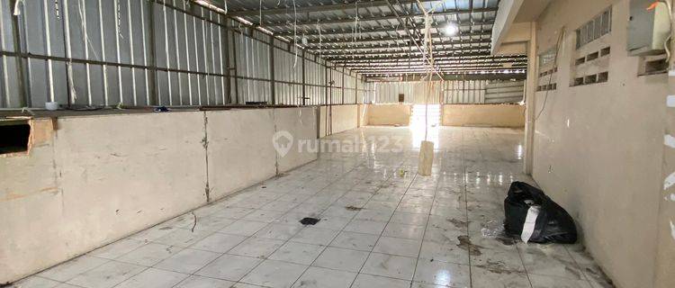 Disewakan Gudang 4 Lantai Jalan Laksa Jakarta Barat 1