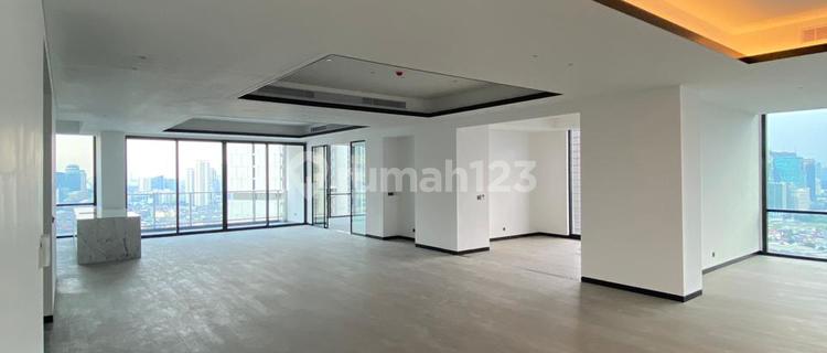 4-Bedroom Penthouse Apartment Regent Mangkuluhur South Jakarta 1