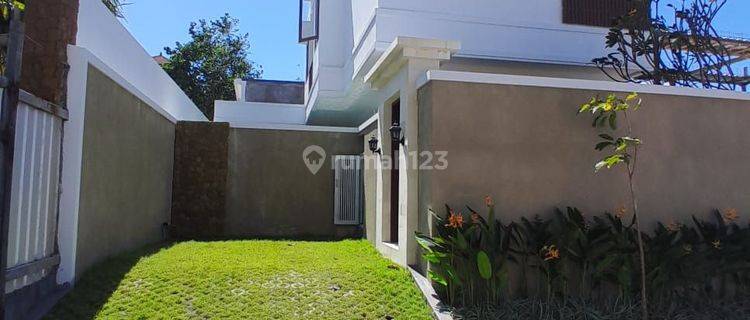 2 unit lagi villa cantik harga super murah di kawasan Jimbaran  1