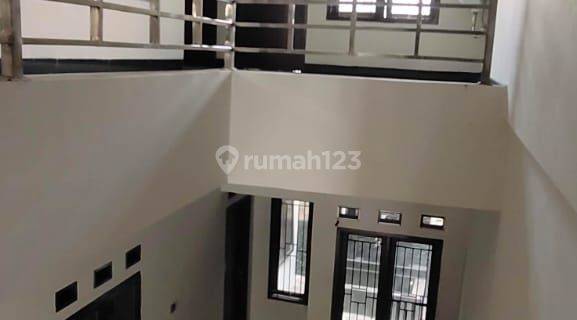 Dijual Cepat Rumah 1 Lantai Furnished di Taman Royal 1, Tangerang 1