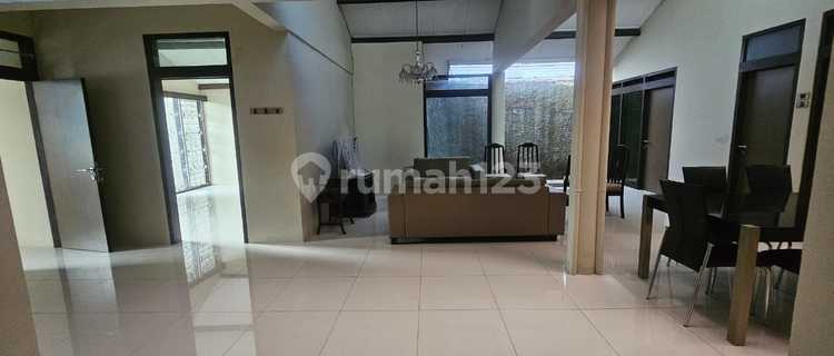 Rumah Semi Furnished di Cikutra Bandung 1