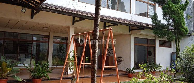 Rumah SHM Terawat Cantik di Batununggal Bandung  1