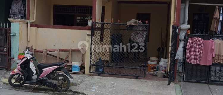 Dijual Rumah Tingkat, Lokasi Pondok Ungu Sektor V 1
