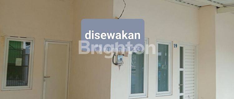 RUMAH  TENGAH KOTA SIAP HUNI SIDOARJO 1