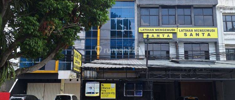 Disewakan Ruko 3 Lantai di Jl Siliwangi Bogor Timur 1