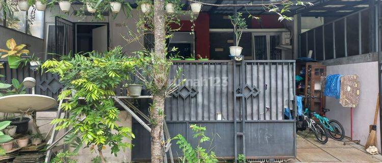 Dijual Rumah Tinggal di Pesona Taman Dhika Pamoyanan 1