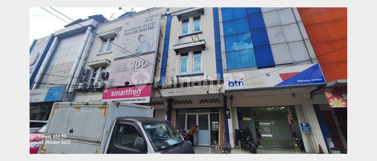 For rent: 4.5-story shop house on Pajajaran Street, East Bogor 1