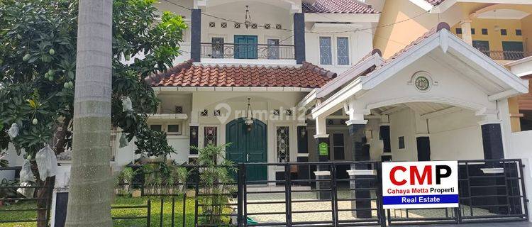 Rumah 2 Lantai Furnished Jalan Boulevard Kemang Pratama, Bekasi 1