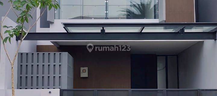 Rumah seken rasa baru di daerah Lb Bulus Jaksel dalam komplek Vila Delima-Rth 1