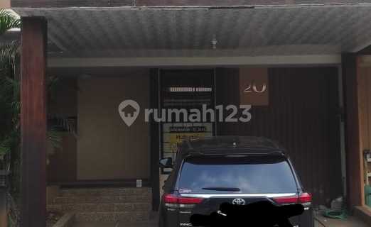 Disewakan Rumah 2 Lantai Patio Lippo Cikarang 1