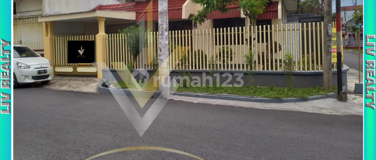Di sewakan rumah cantik siap huni lokasi strategis  1