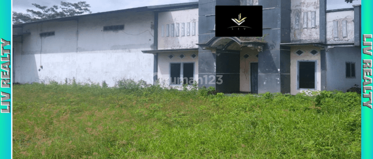 Di jual gudang lokasi strategis pinggir jalan  1