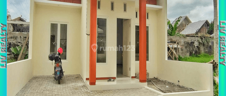 Dijual rumah baru tengah kota jember daerah sumbersari dekat mall, pasar, fasilitas kesehatan, kantor kepolisian, dan kampus 1