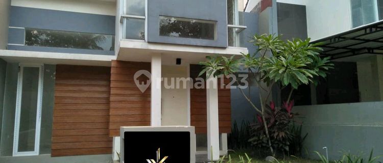 Dijual *rumah*luas Tanah : 96 Meterluas Bangunan : 91 Meter 1