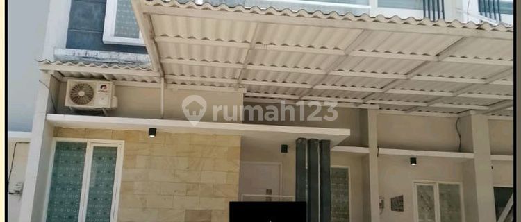 Dijual Rumah 2 Lantai Diperumahan Elit.one Way Gatekeamanan 24 Jam.  1