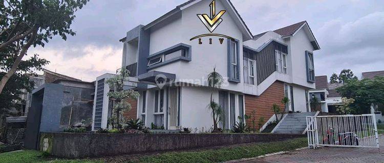 Dijual Rumah 2 Lantai Daerah Gebang  1