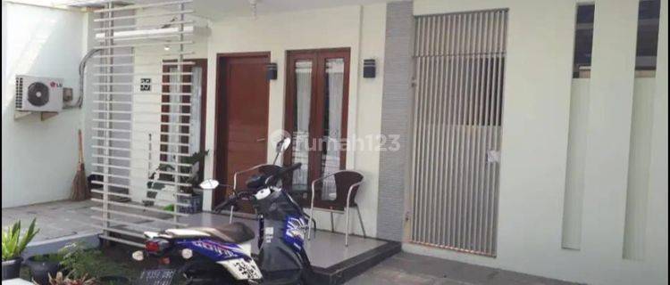 DIJUAL RUMAH ASRI TERAWAT  DI BATUNUNGGAL INDAH BANDUNG 1