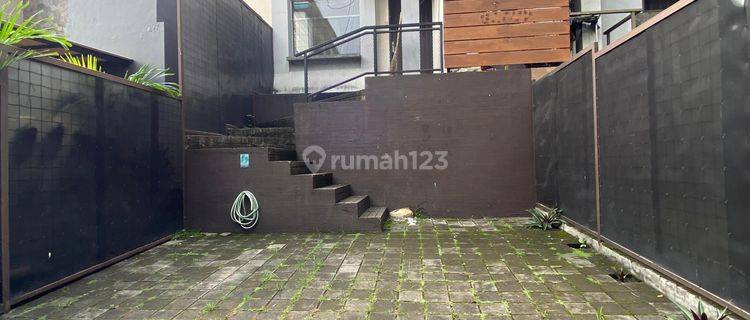 DISEWAKAN RUMAH KANTOR BAGUS SIAP PAKAI DI SETRA SARI BANDUNG 1