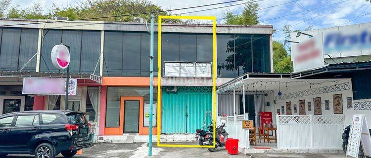 Shophouse for sale quickly on Jalan Uluwatu near Jimbaran Beach 1