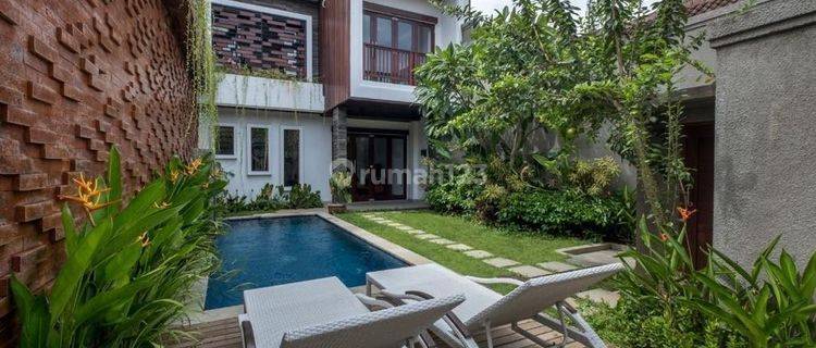 For Yearly Rental 3 Bedroom Villa in Jimbaran 1