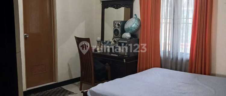 Selling Active Boarding House on Jalan Batu Indah Raya, Batununggal, Bandung 1