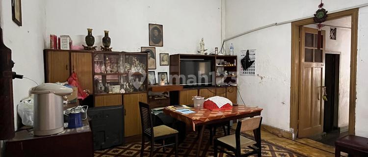 Jual Rumah Vintage Di Jalan Naripan Bandung 1