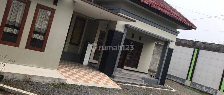 Rumah Semi Furnished Bagus di mertokusuman, Pati Wetan 1