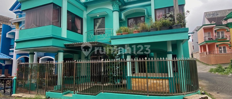 Villa Cantik Corner at Green Apple Cipanas 1