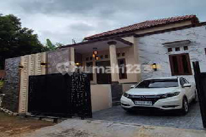 Rumah Baru Siap Huni Selangkah Jalan Raya Ke Unnes Semarang. 1