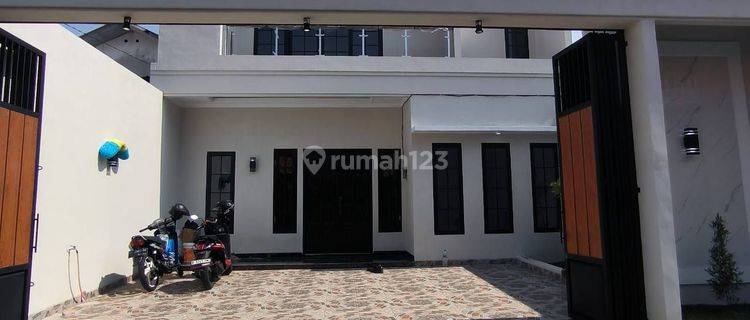 Di jual Rumah  baru di komplek  Bumi putra  ,Rawamangun.  1