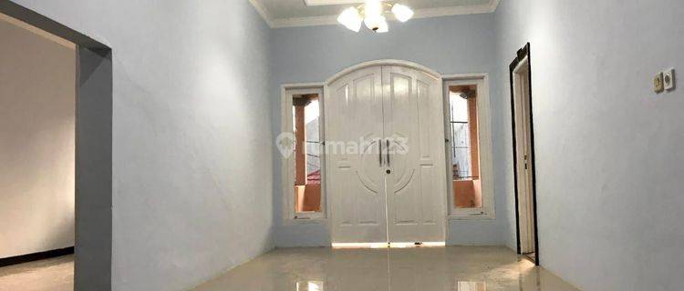 Di jual rumah 2.lantai  di pulo sirih Timur.  1