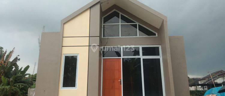 Rumah  Diarea Sawangan Bojongsari Depok Lingkungan Nyaman Dan Asri Berkonsep Villa 1