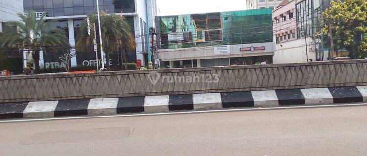 Disewakan ruangan usaha lantai 2 di jl Mampang Prapatan  1