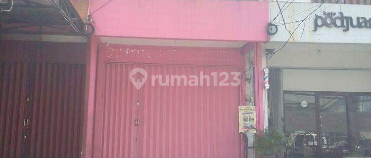 For rent: 2-story shop house + basement in Lebak Bulus commercial area 1