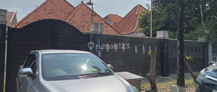 Dijual Rumah SHM Pusat Kota di Jalan Citandui Tegalsari Surabaya 1