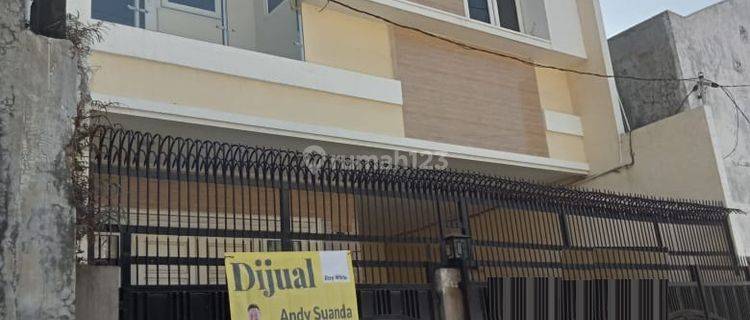 Dijual Rumah 2 lantai di Jl Donokerto Kapasan Surabaya 1