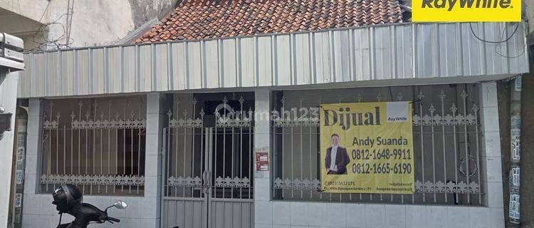 Dijual Murah Rumah Pusat Kota di Jl Praban Kulon Surabaya 1