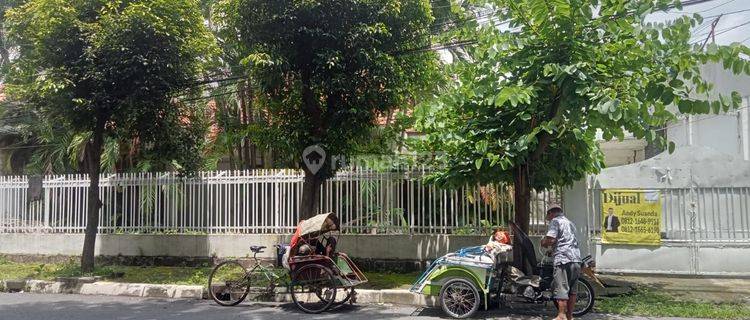 Rumah Disewakan di Jl Jaksa Agung Suprapto Surabaya 1