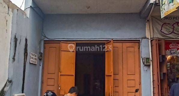 Ruko 2 lantai di pinggir jalan karang satria cocok untuk usaha 1