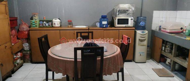 Dijual Cepat, Rumah 2 Lantai, Lokasi Strategis di Pluit 1